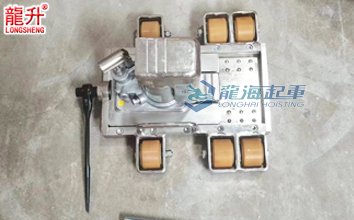 無(wú)塵室?guī)Щ瑒?dòng)臺(tái)爪式千斤頂實(shí)物圖二