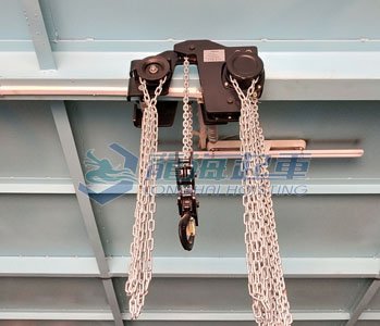 YTG型低凈空手拉葫蘆實物圖一